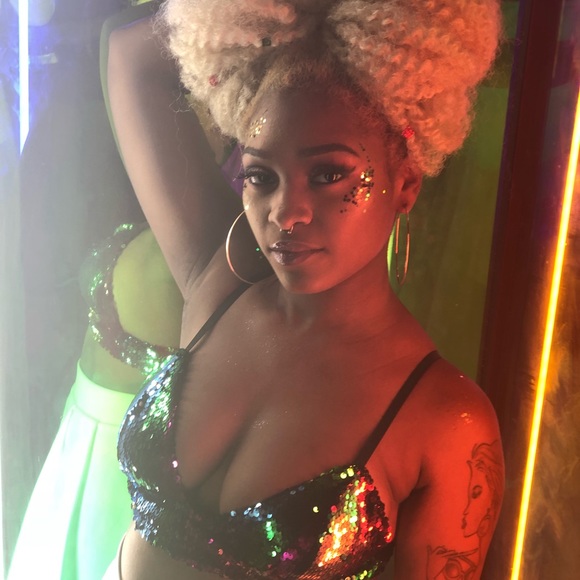 PRETTITTLETHING rainbow brallete 🌈 worn once! - Picture 4 of 4